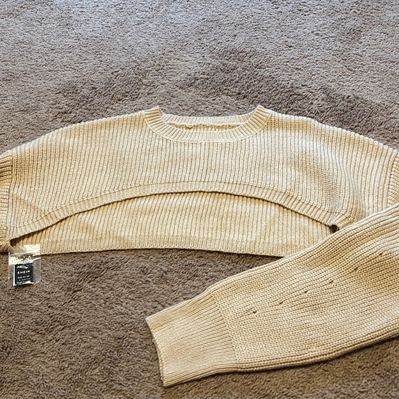 Shein | Cropped Sweater - Picture 3 of 3